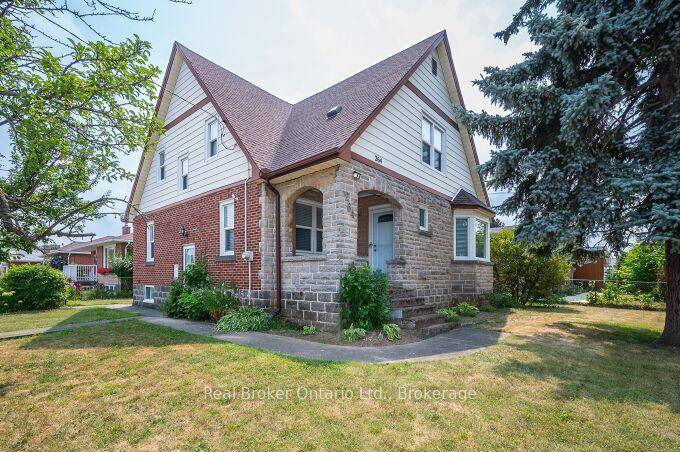 Welcome to 264 Grays Rd, a charming home situated on a spacious 75x90' corner lot in the heart of Stoney Creek.