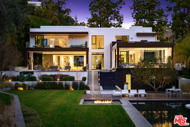 1231  LAGO VISTA DR Beverly Hills Flats LA
