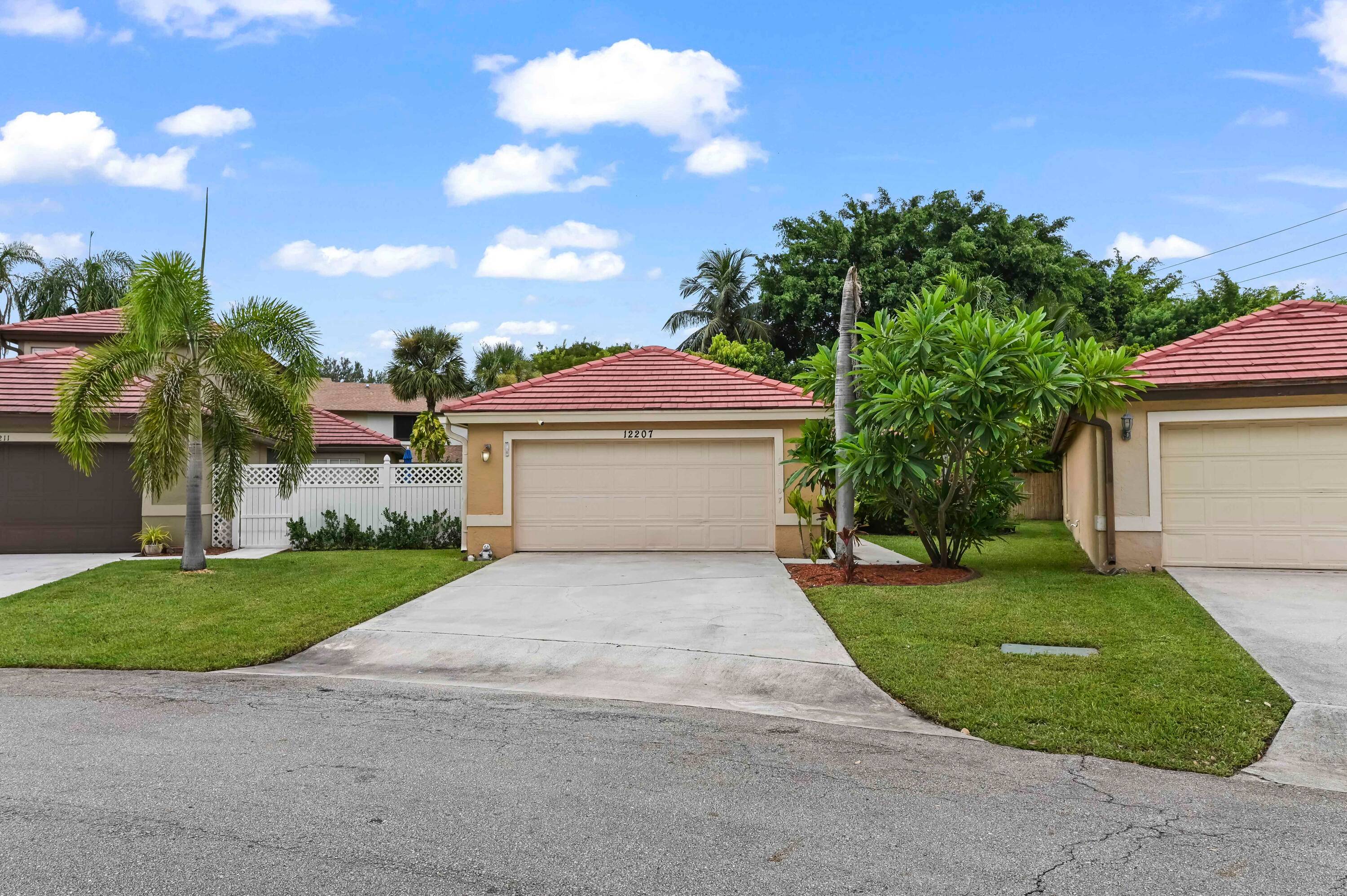 Welcome to Wellington Downs, where comfort and convenience meet in this well maintained 1 story home offering 1, 259 sqft of living space.
