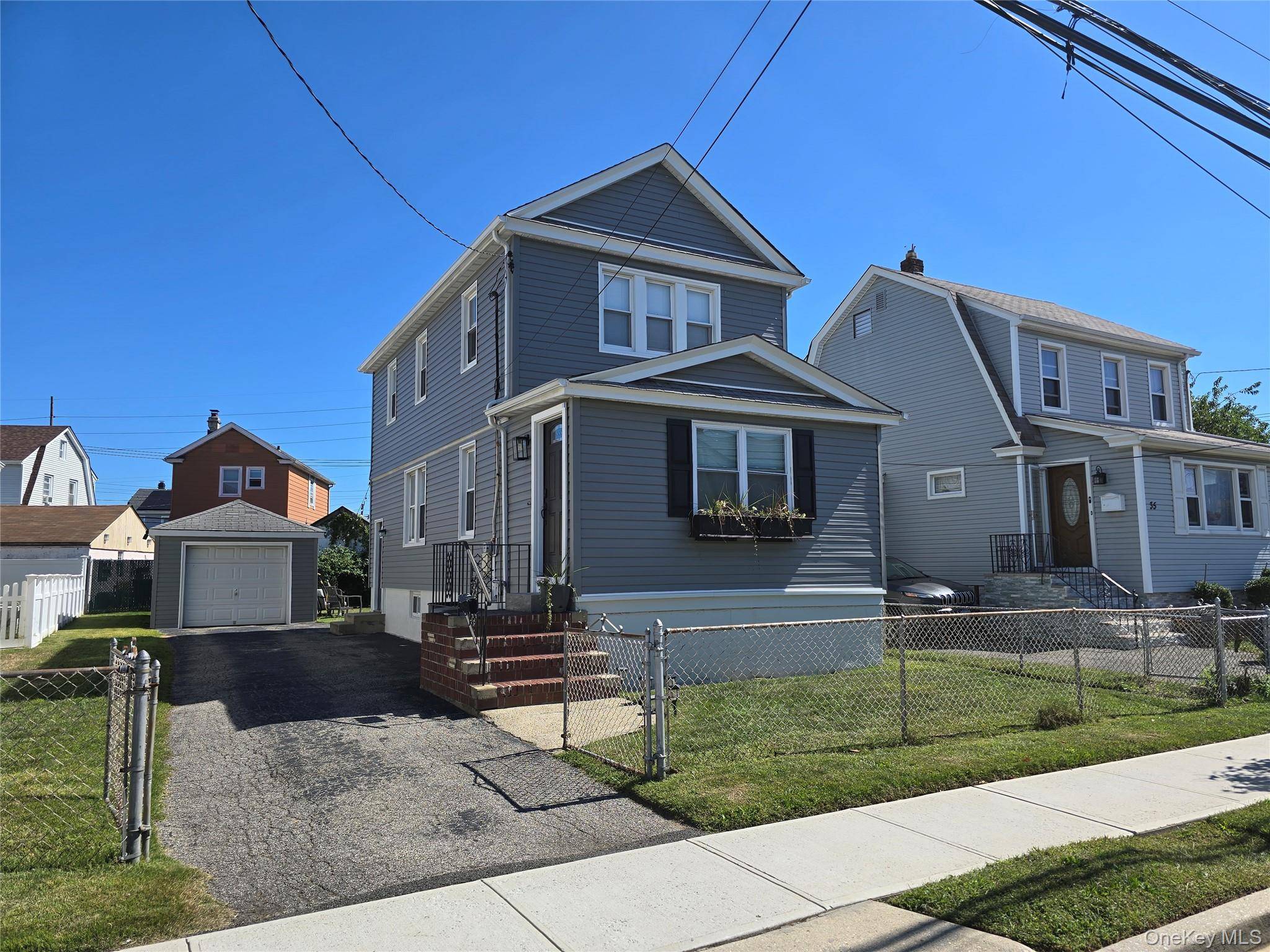 Discover this charming 3 bedroom, 1 bath Colonial home in the heart of Valley Stream, NY.