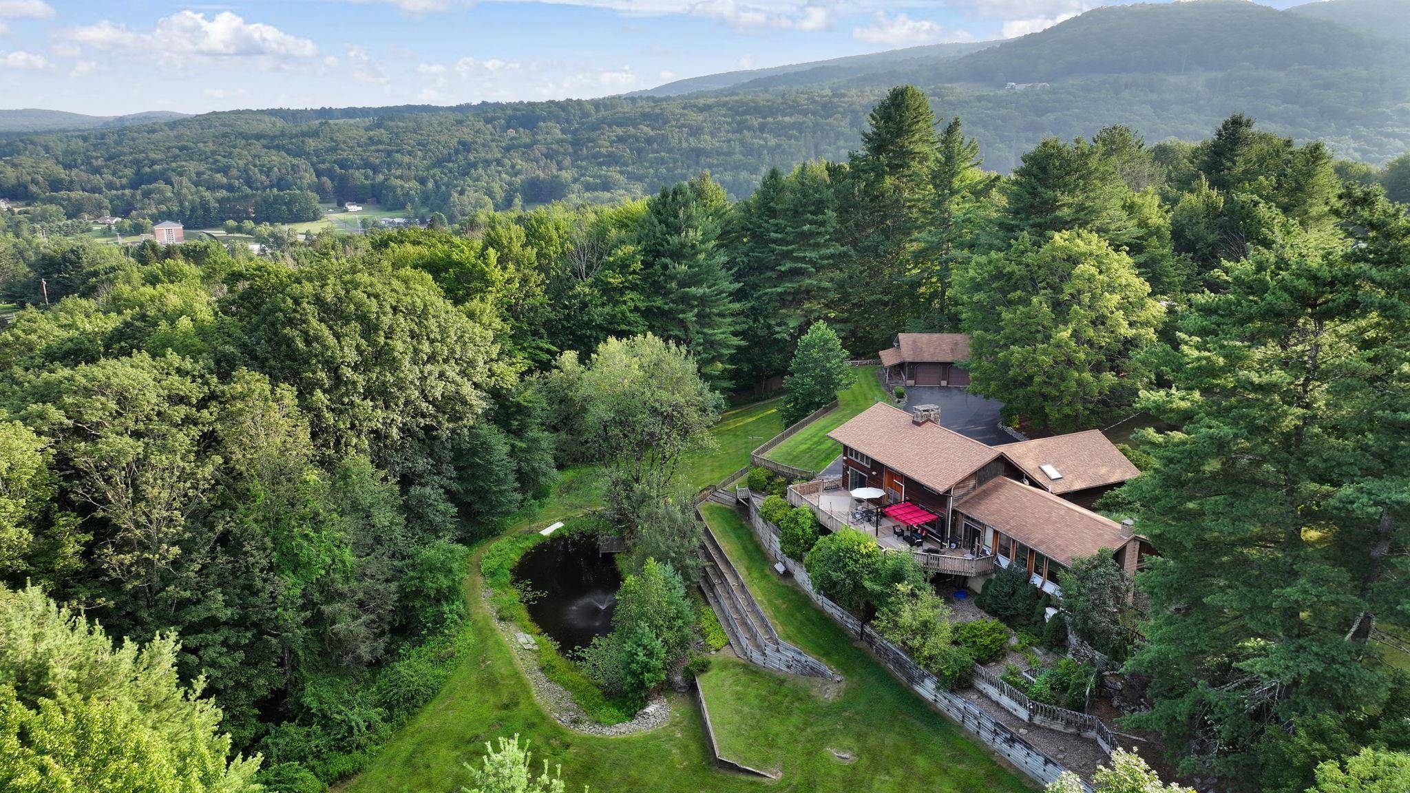 Your Private Grahamsville Paradise Awaits !