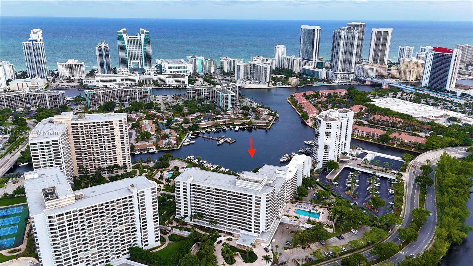 Welcome to this bright and spacious unit in the sought after Three Islands area.