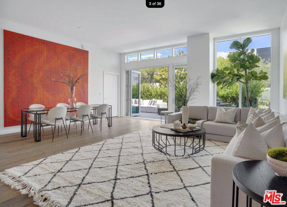 9000  W 3rd St 2BR Beverly Grove La