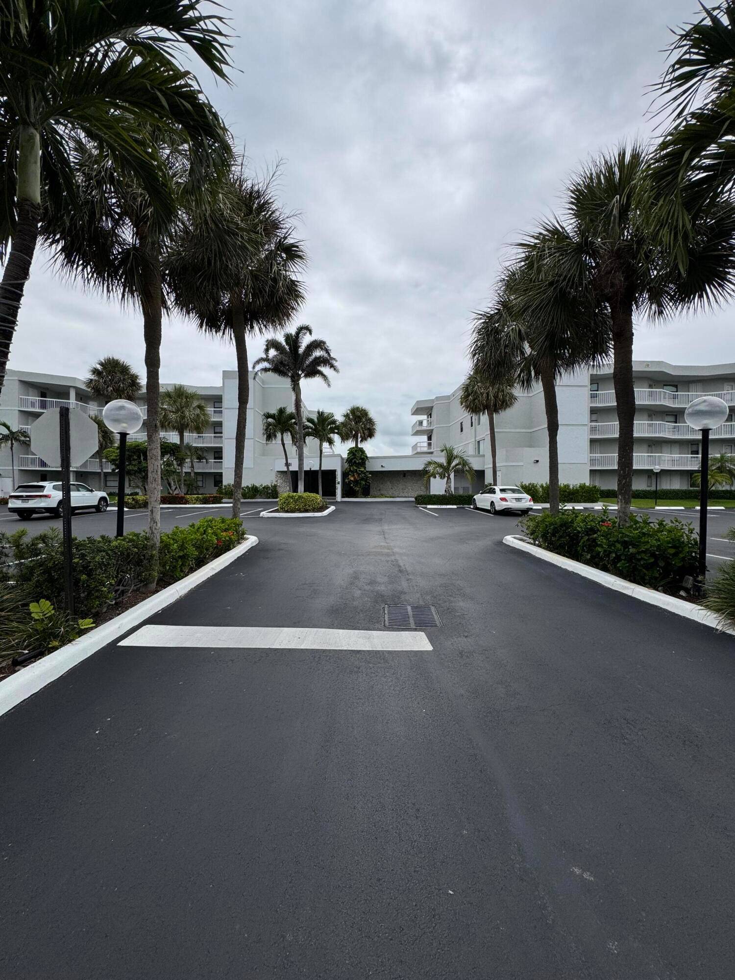 Enjoy all that Palm Beach has to offer !