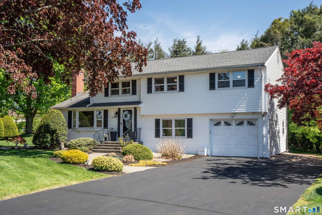 Welcome to 107 Knollwood Road.