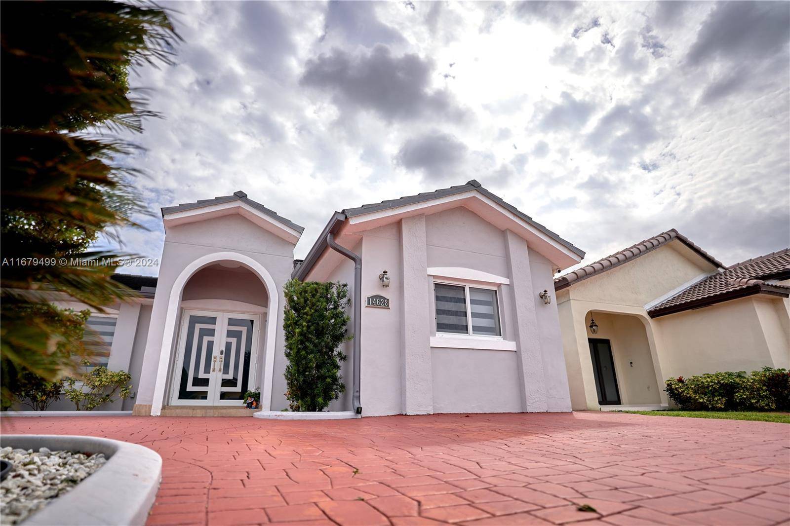 Remodeled Cozy Home with spacious rooms.