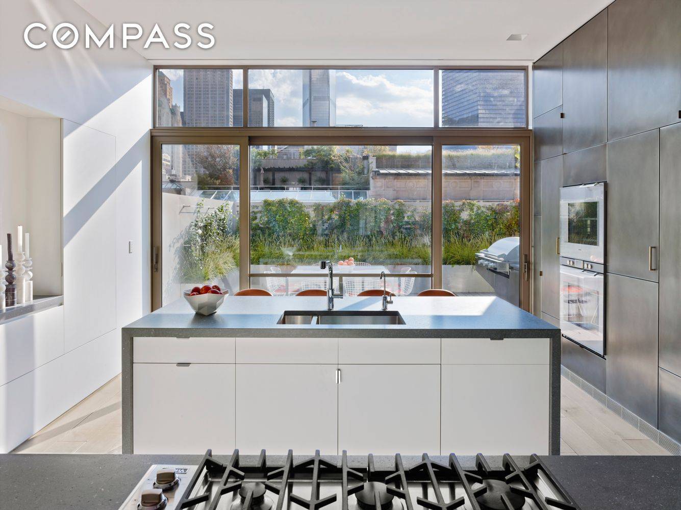 Superbly renovated loft in coveted Tribeca !
