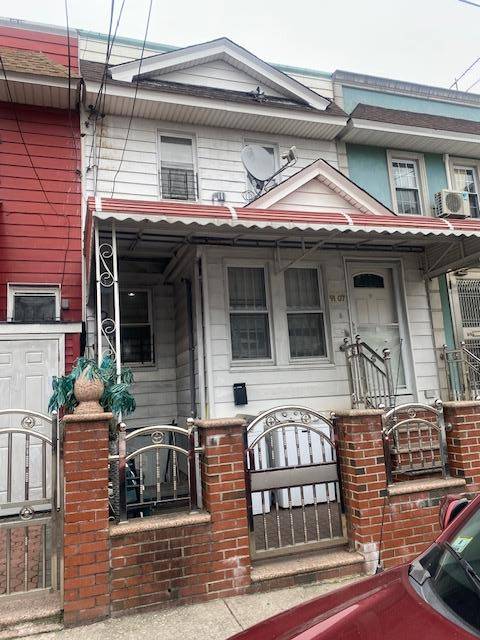 Well maintained beautiful house.