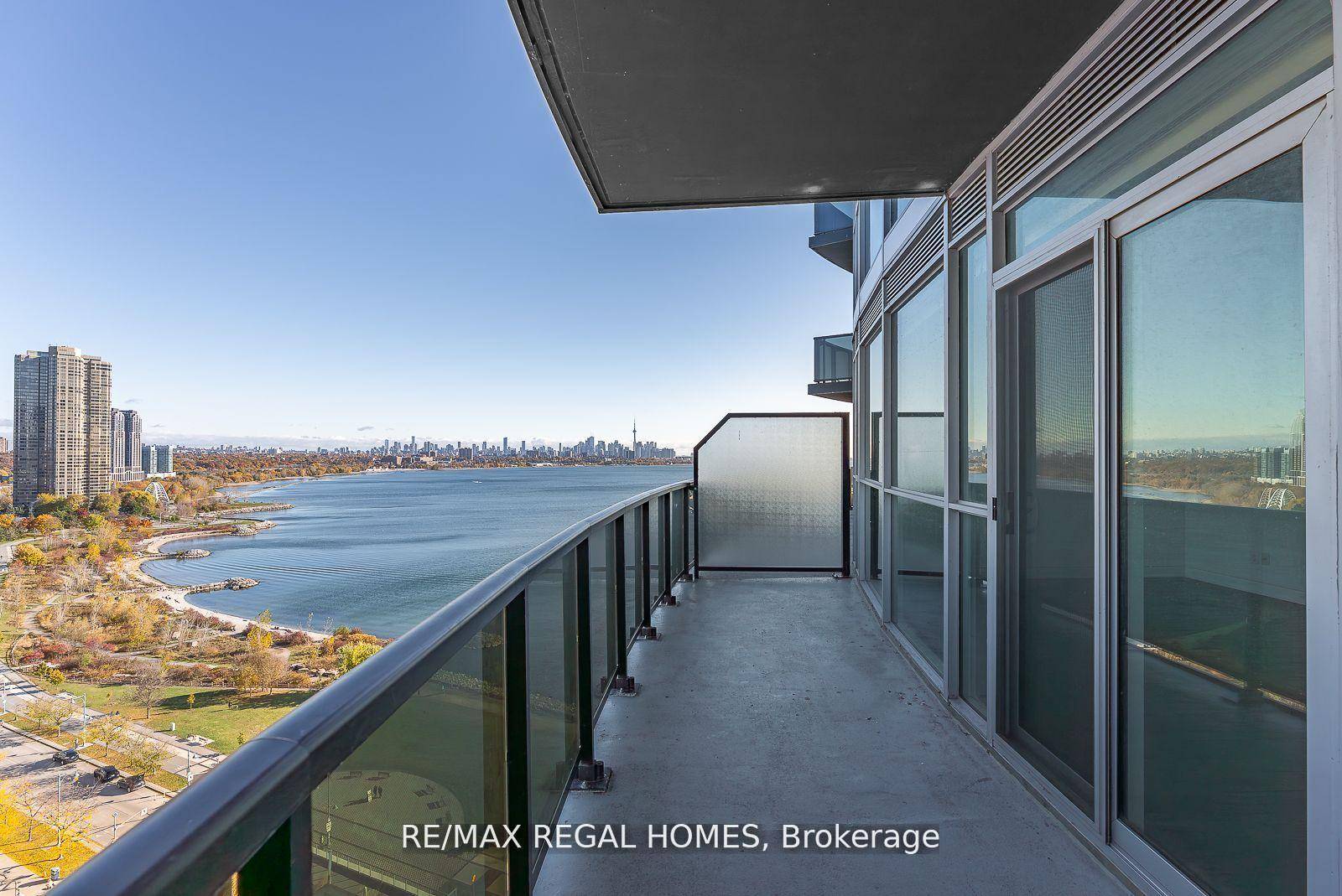 A Spacious One Bedroom With Breathtaking Lake Views amp ; Large Balcony To Enjoy.