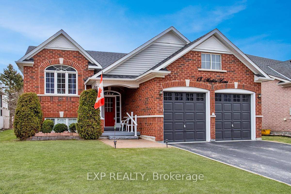 13 Masters Lane Nestled in one of Wasaga Beach's most sought after golf course communities.