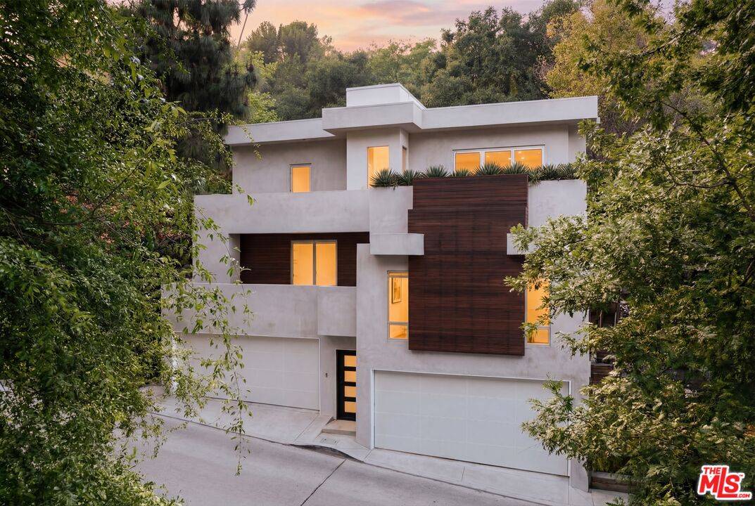 2169 Stanley Hills Dr 3BR Hollywood Hills East La