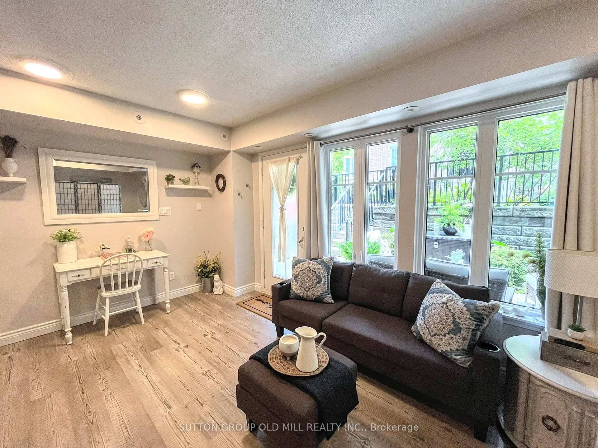Welcome to your new modern studio oasis in the heart of Liberty Village !