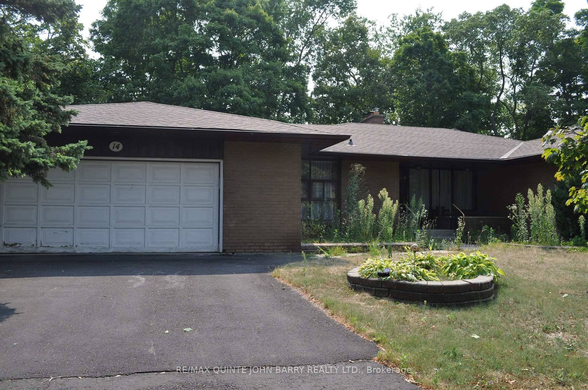 This expansive 2, 175 sq ft bungalow offers an incredible amount of space and comfort with 4 bedrooms and 4 bathrooms.