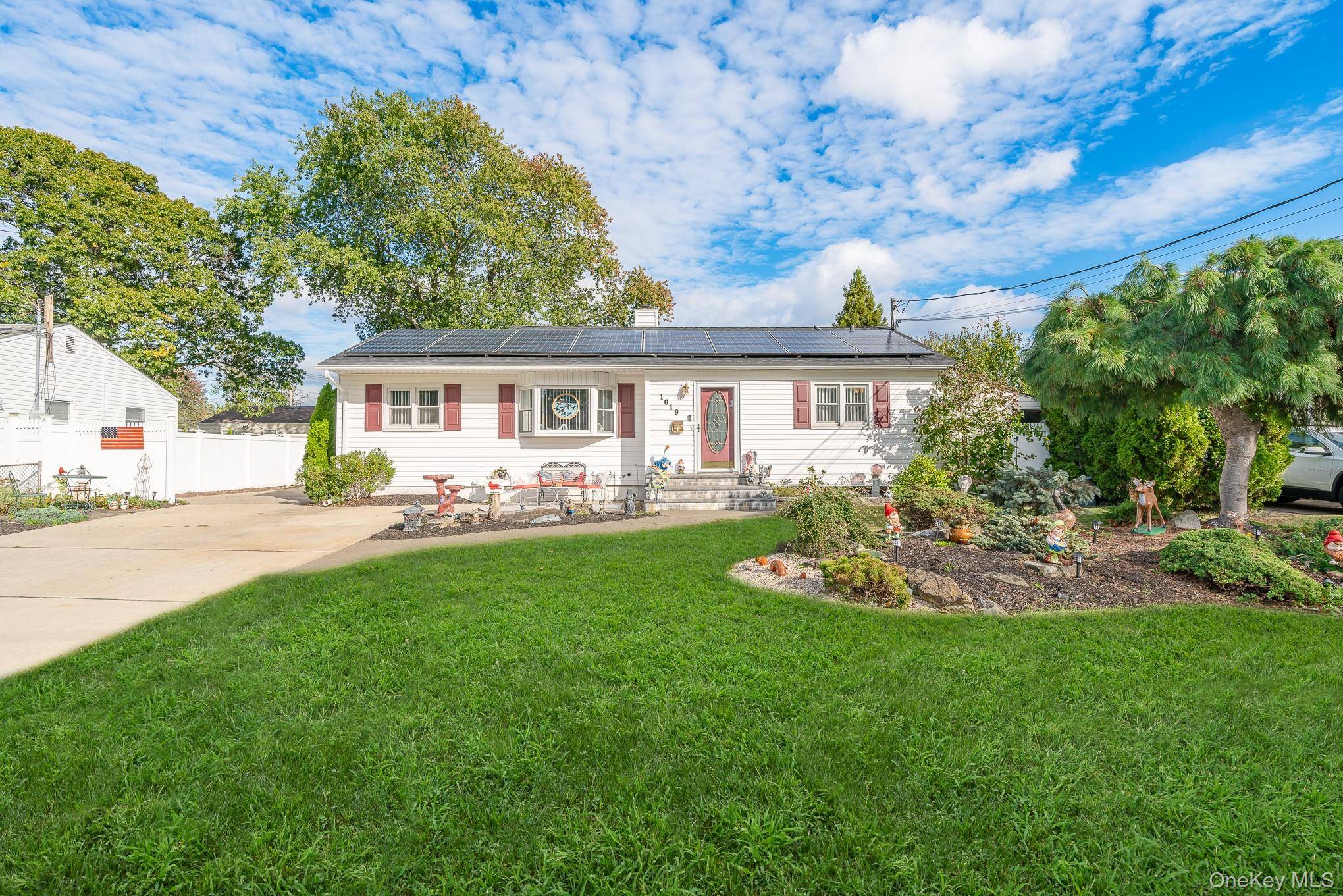 Turnkey home in a desirable section of Bay Shore.