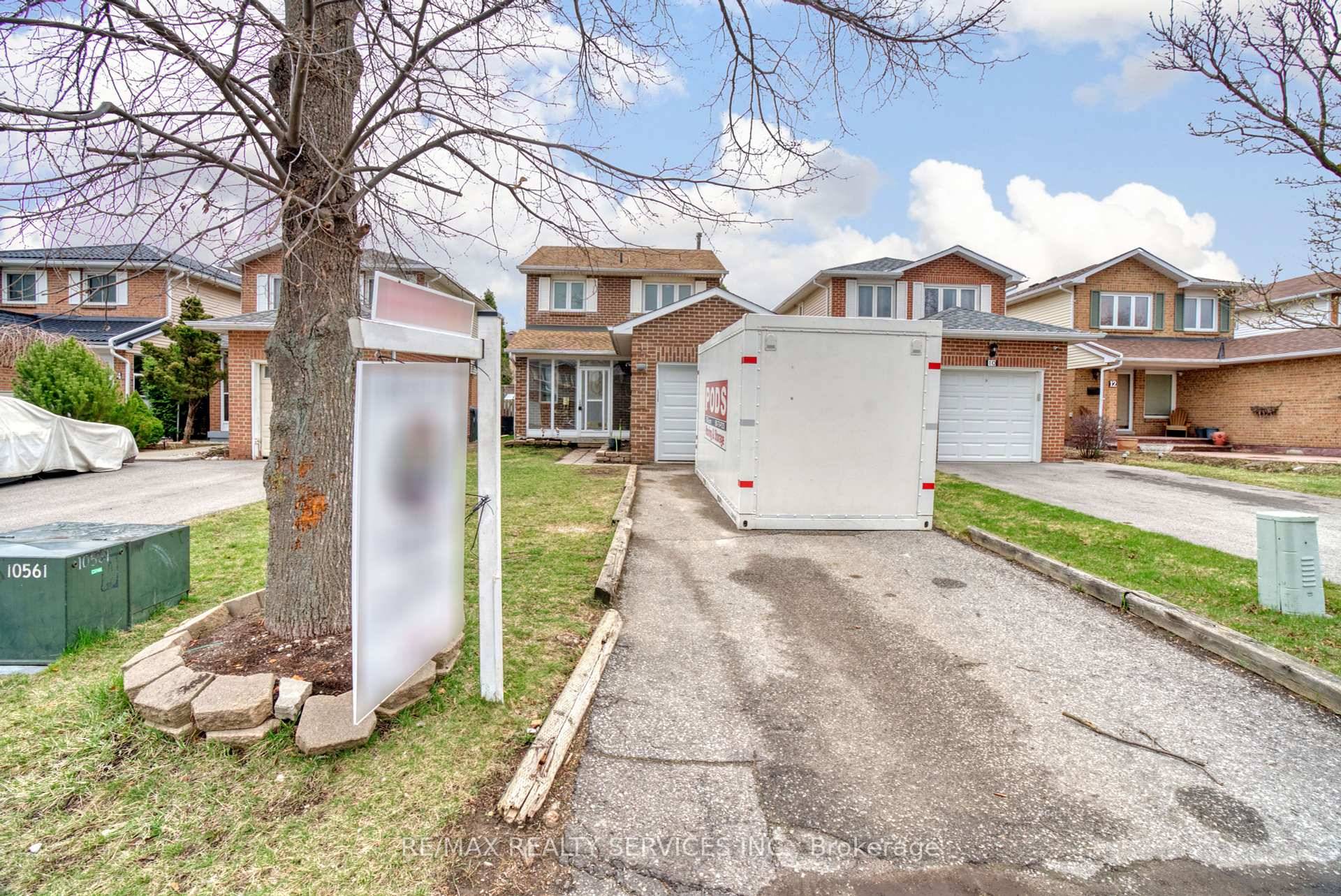 Look NO further ! ! ! Don't miss this gem in the neighbourhood.