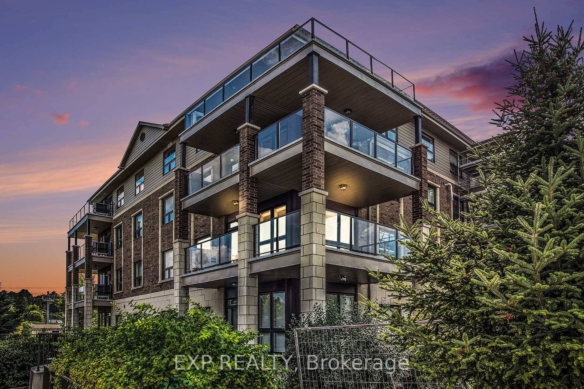 Welcome to 120 Prestige Circle, a beautiful 2 bedroom corner unit condo in Petrie's Landing, with 2 parking spots 1 underground.