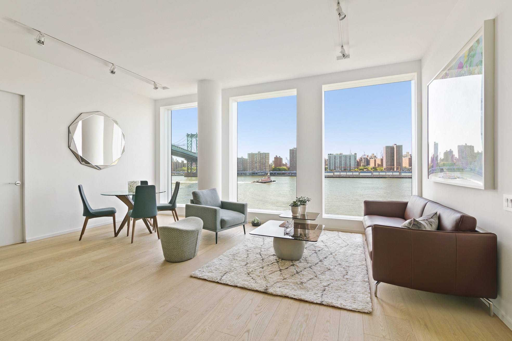 Float above the East River !