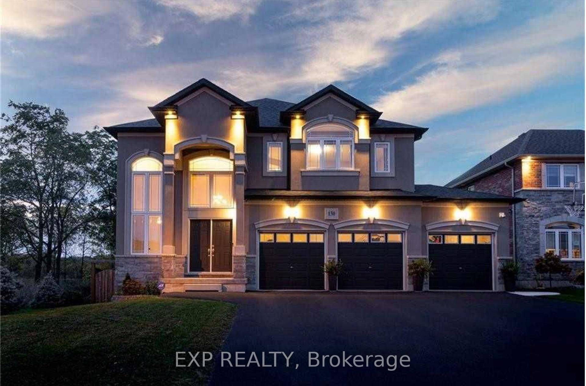 Executive 4 bedroom, 3 bathroom home on a premium 59.