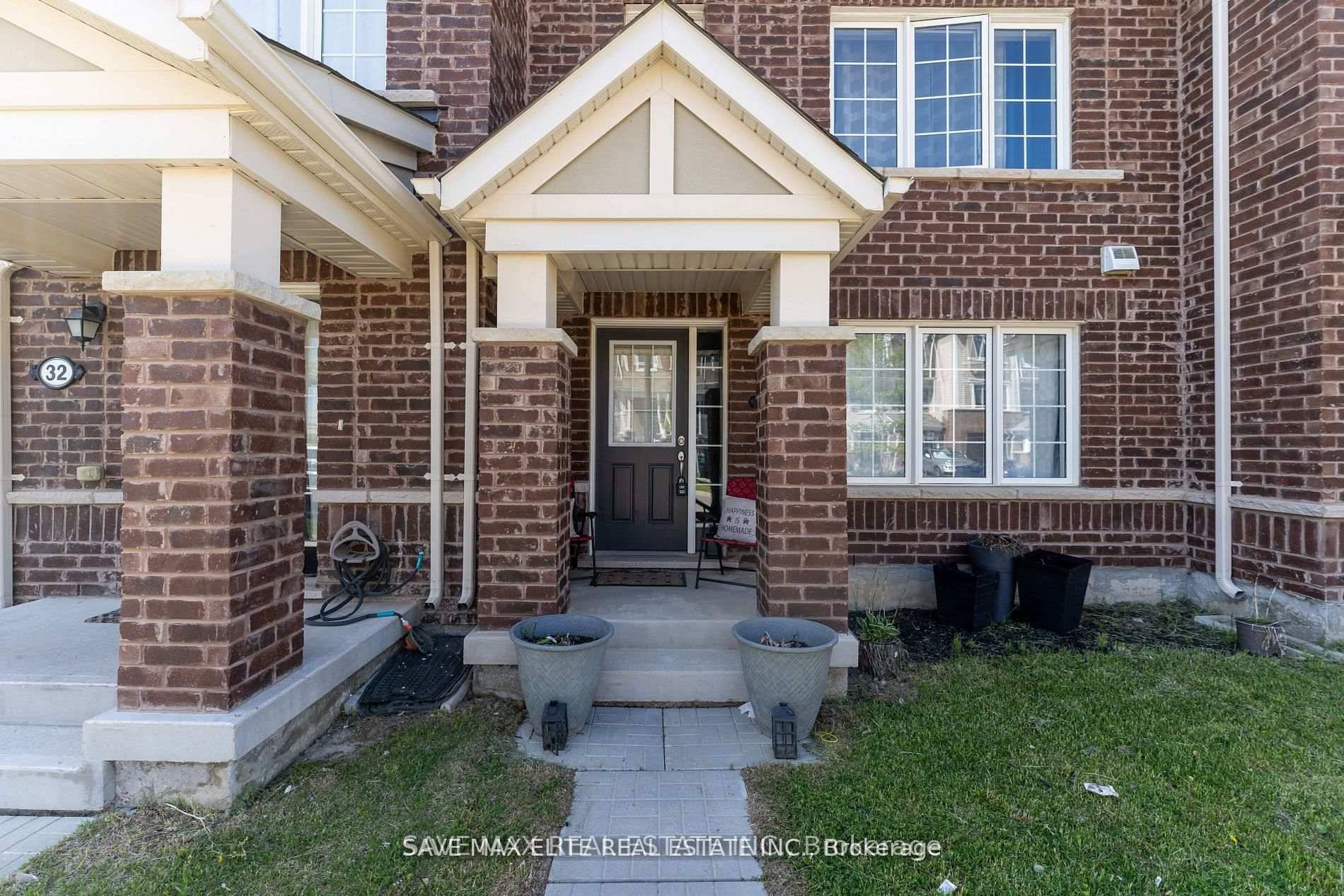 Client RemarksGorgeous Must See Freehold Townhouse With Double Car Garage, 3 Br's amp ; 3W.
