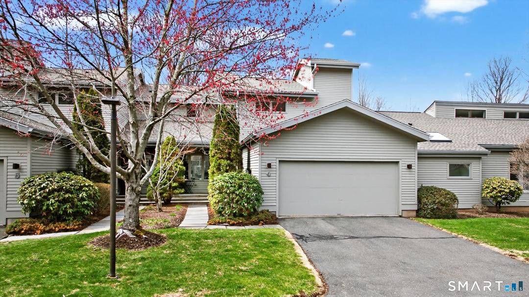 Don't miss this gorgeous townhome at Hunter's Run in Avon.