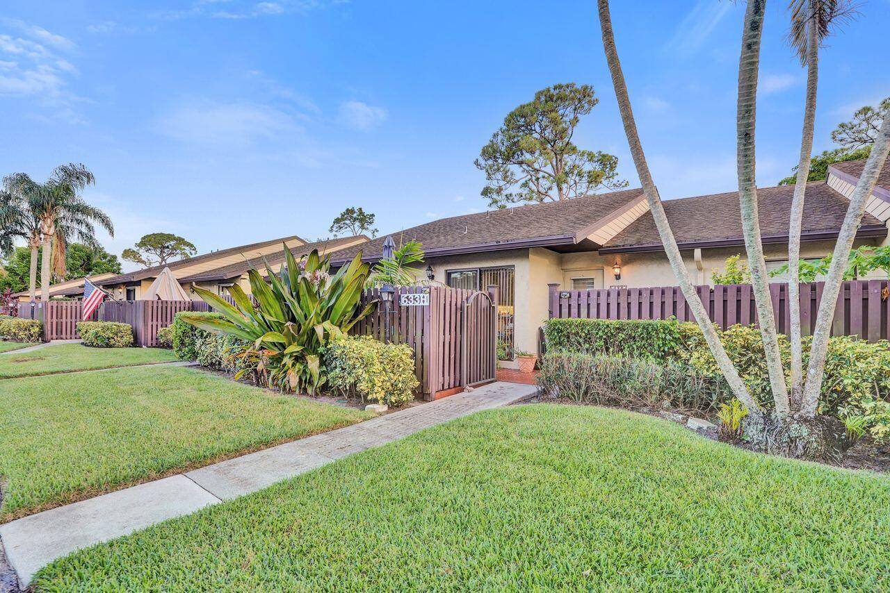 This 2 bedroom, 2 bath waterfront villa in Pine Ridge offers both flexibility and lifestyle currently rented, it can be sold as an income producing investment property or your next ...