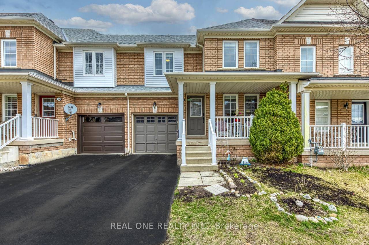 Executive freehold townhome in Oakville's desired Westmount community.