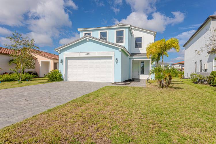 Beautiful 4 Bedroom Home for Rent in a Resort Style Community This spacious two story home offers the perfect blend of comfort, functionality, and an active lifestyle.