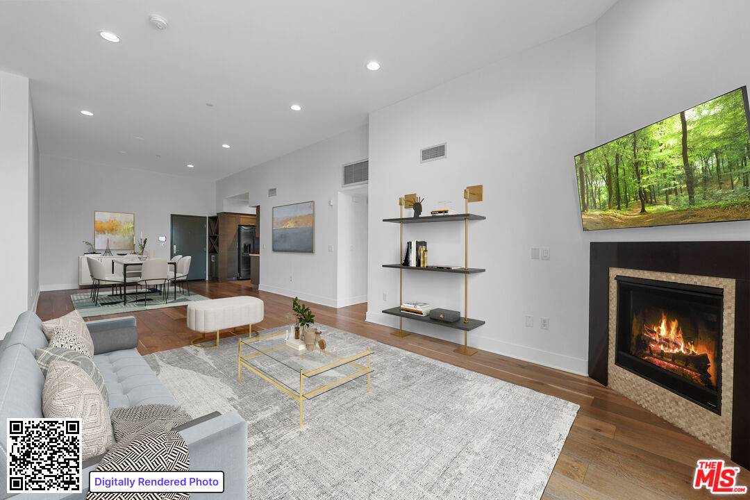 7133   Hawthorn Ave 3BR Hollywood Hills East La