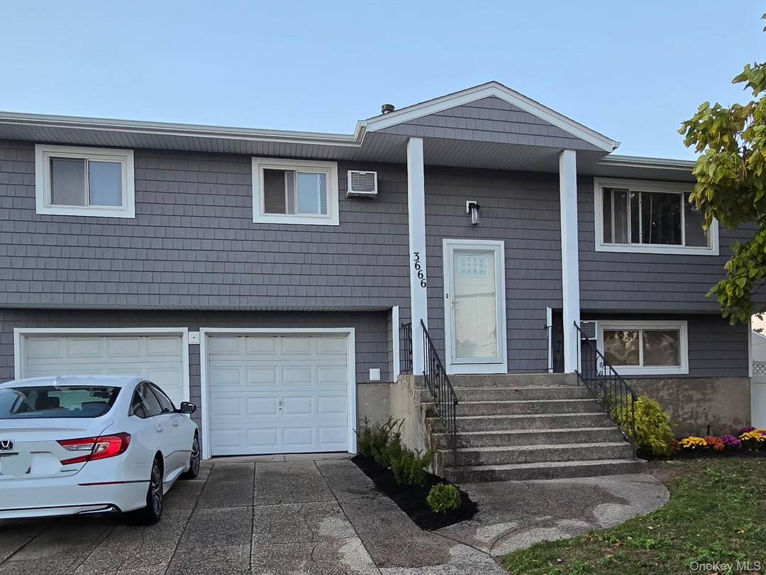 his Beautifully Maintained High Ranch Offers The Perfect Blend of Comfort and Convenience In One of Oceanside s Most Desirable Neighborhoods.