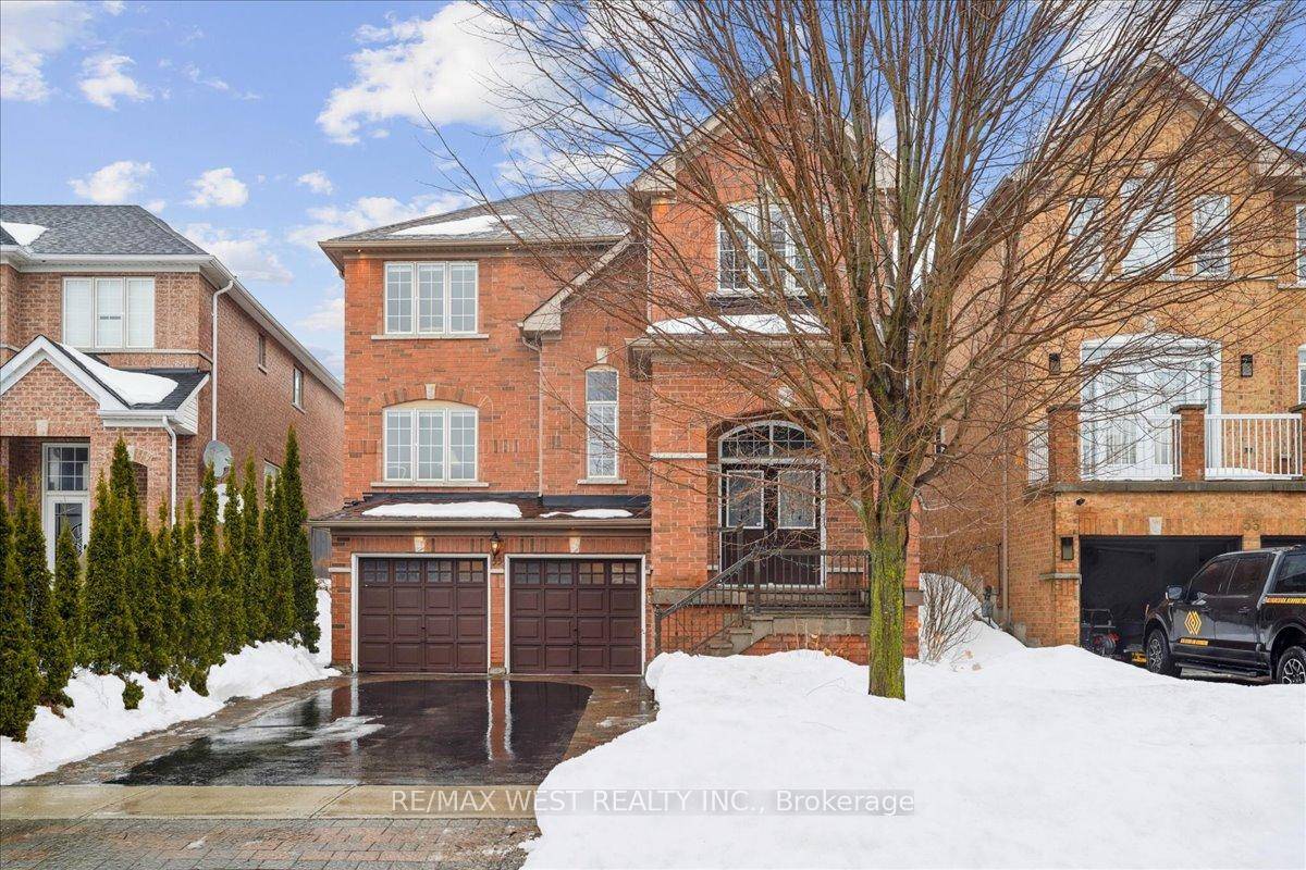 Ultra Spacious And Tastefully Updated Executive Home Located In Desirable Woodland Hill !