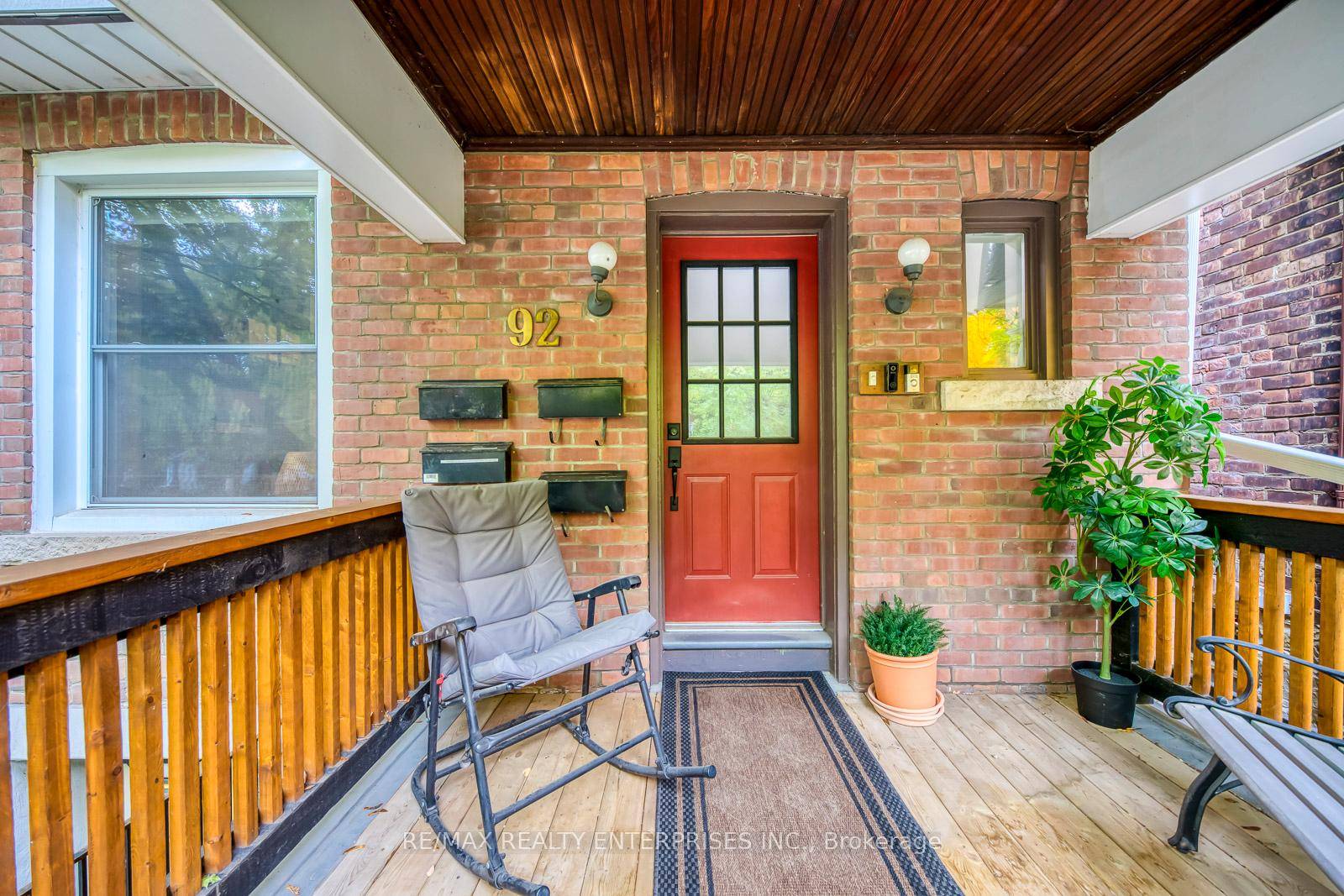 Sophisticated Beach Triangle Investment Gem Nestled in the heart of Toronto's highly coveted Beach Triangle, this exceptional detached three storey residence offers a rare blend of timeless character, modern comfort, ...