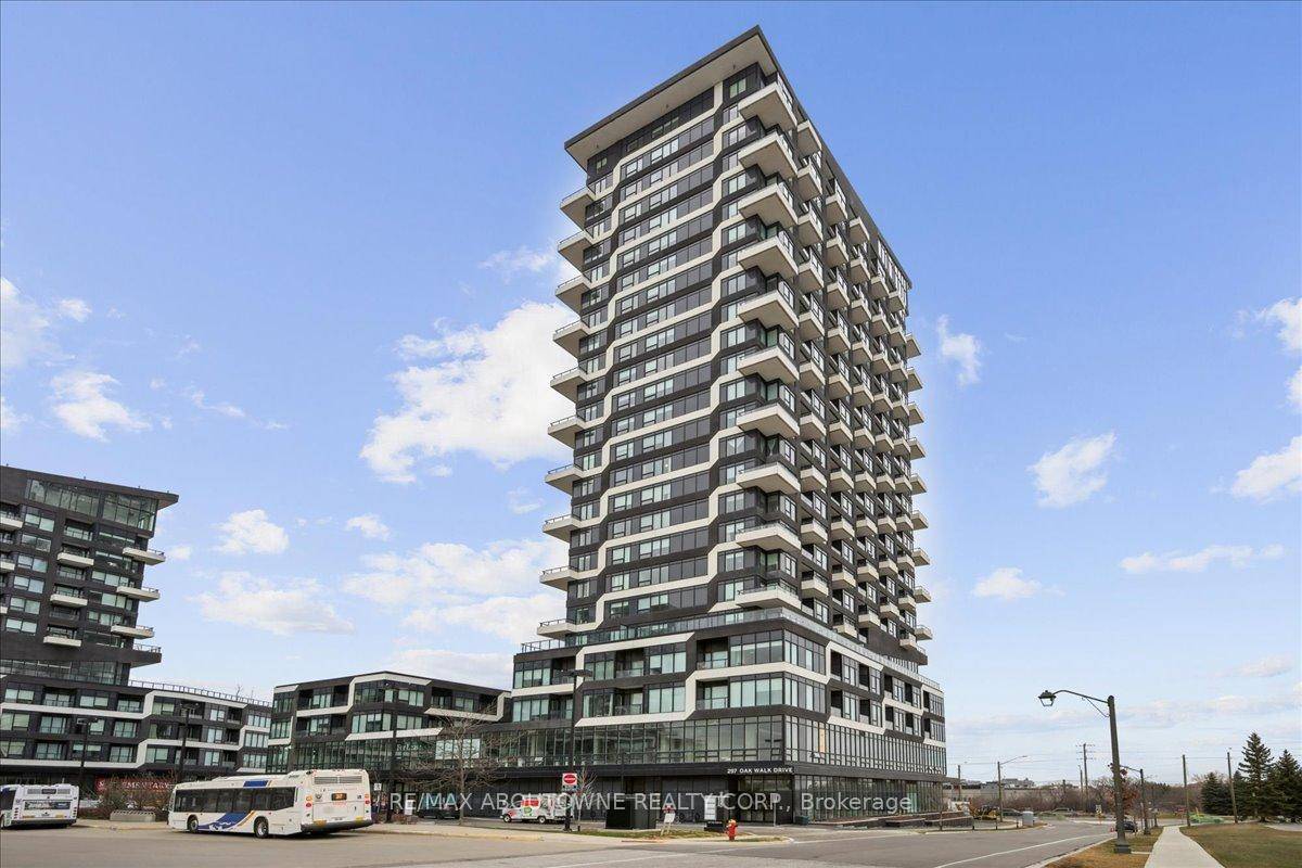 Experience upscale living in this beautifully upgraded 2 bedroom, 2 bathroom corner suite at the coveted Oak amp ; Co.