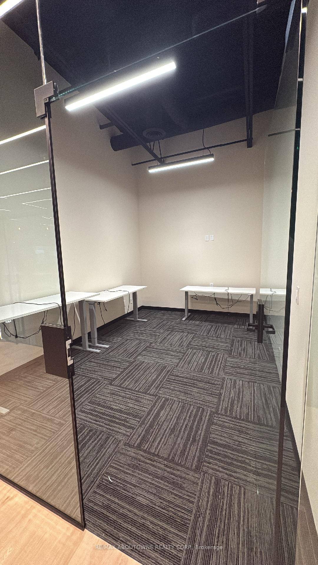 Luxury private offices available at Prima Spaces a newly built, high end coworking space.
