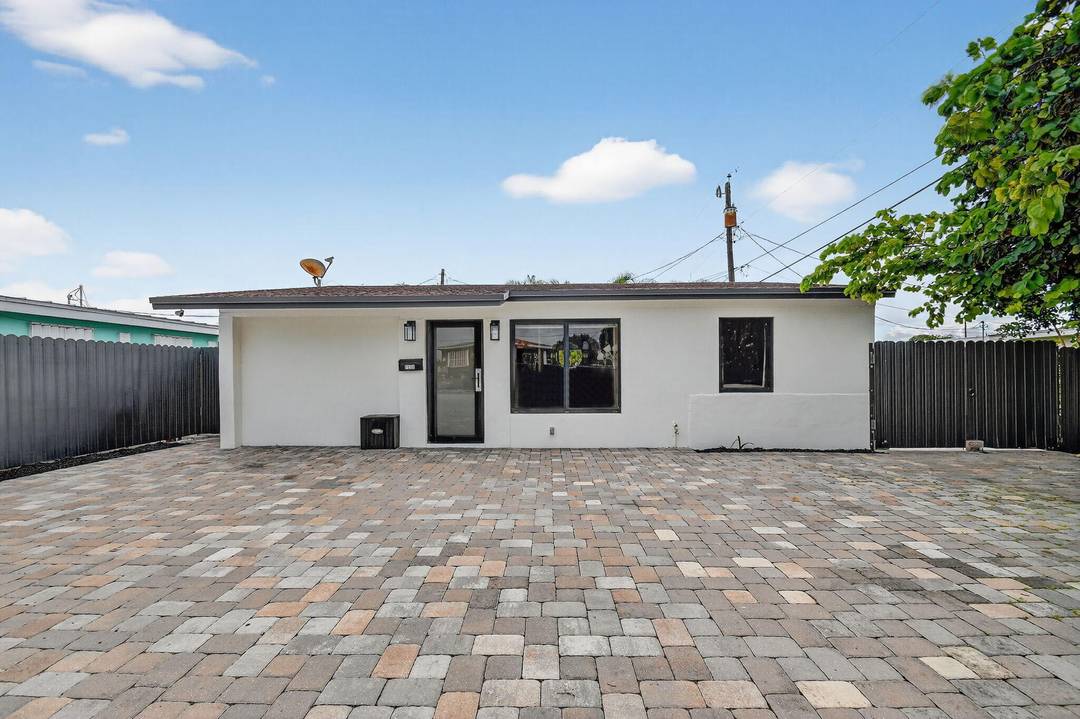 Welcome to your tropical getaway !