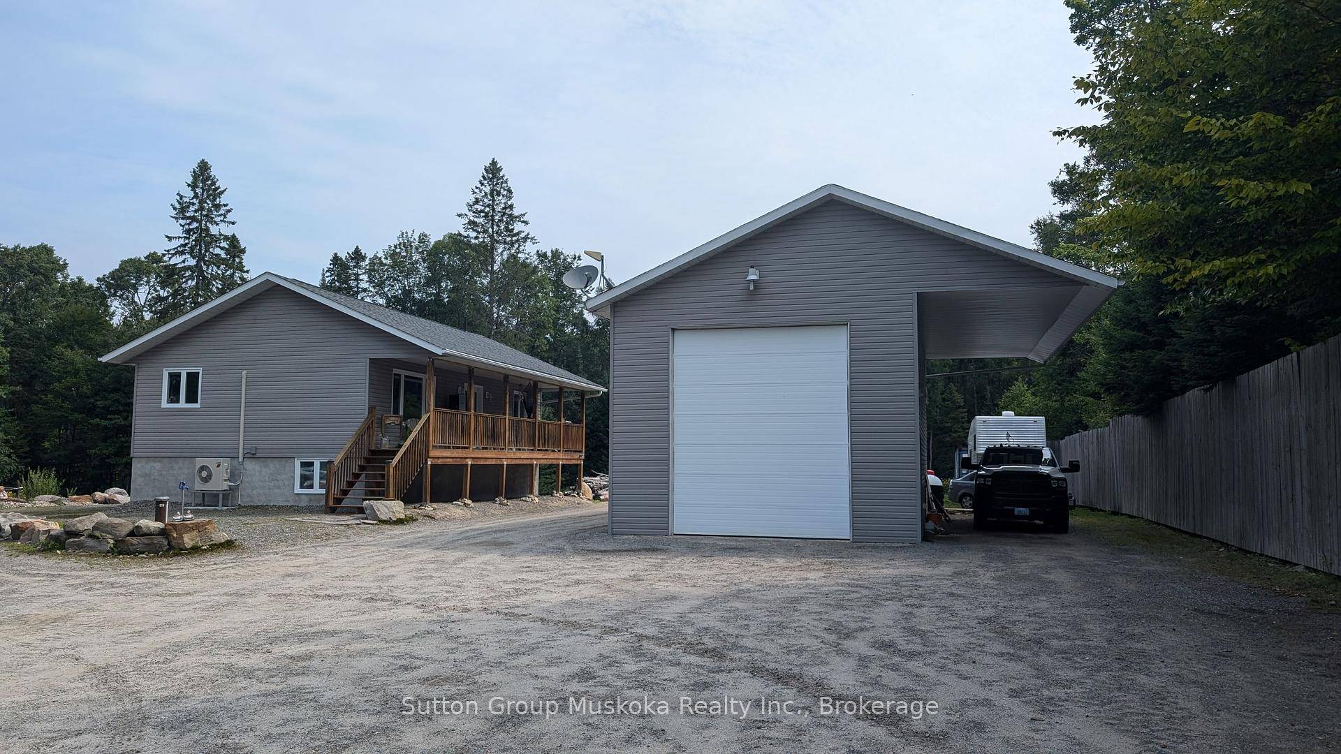 A fabulous offering of a country home that feels like new, with tasteful kitchen counter tops, cabinetry and appliances.
