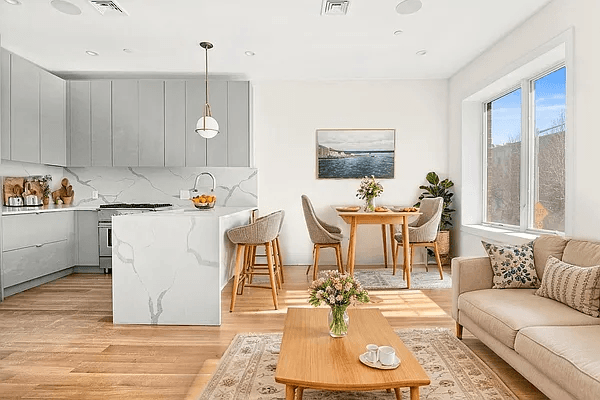 RENOVATED 2 BEDROOM WITH PRIVATE BALCONY AND LUXURY KITCHEN Welcome to Unit 2 at 171 Madison Street !