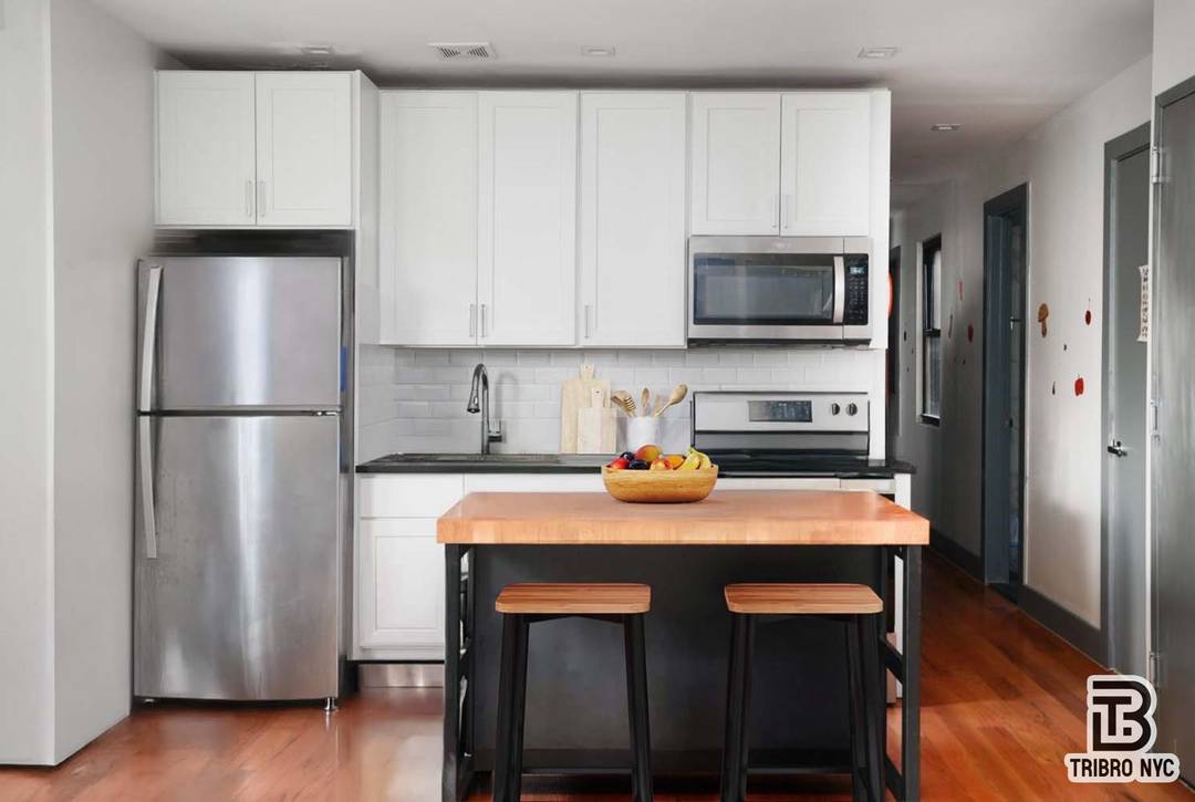 Beautiful, spacious 4 bedroom 2 bath in Clinton Hill with laundry in unit