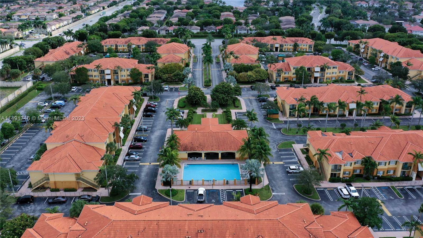 GREAT OPPORTUNITY IN THE HEART OF DORAL.