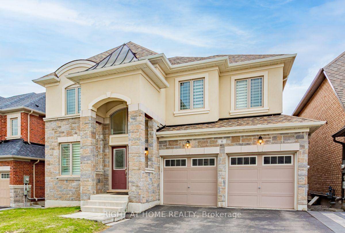 Detached 2 Story, Main amp ; Second Floor 4 Bedroom plus an office in main floor, Dining room, Family room open to Kitchen, Hardwood main floor.