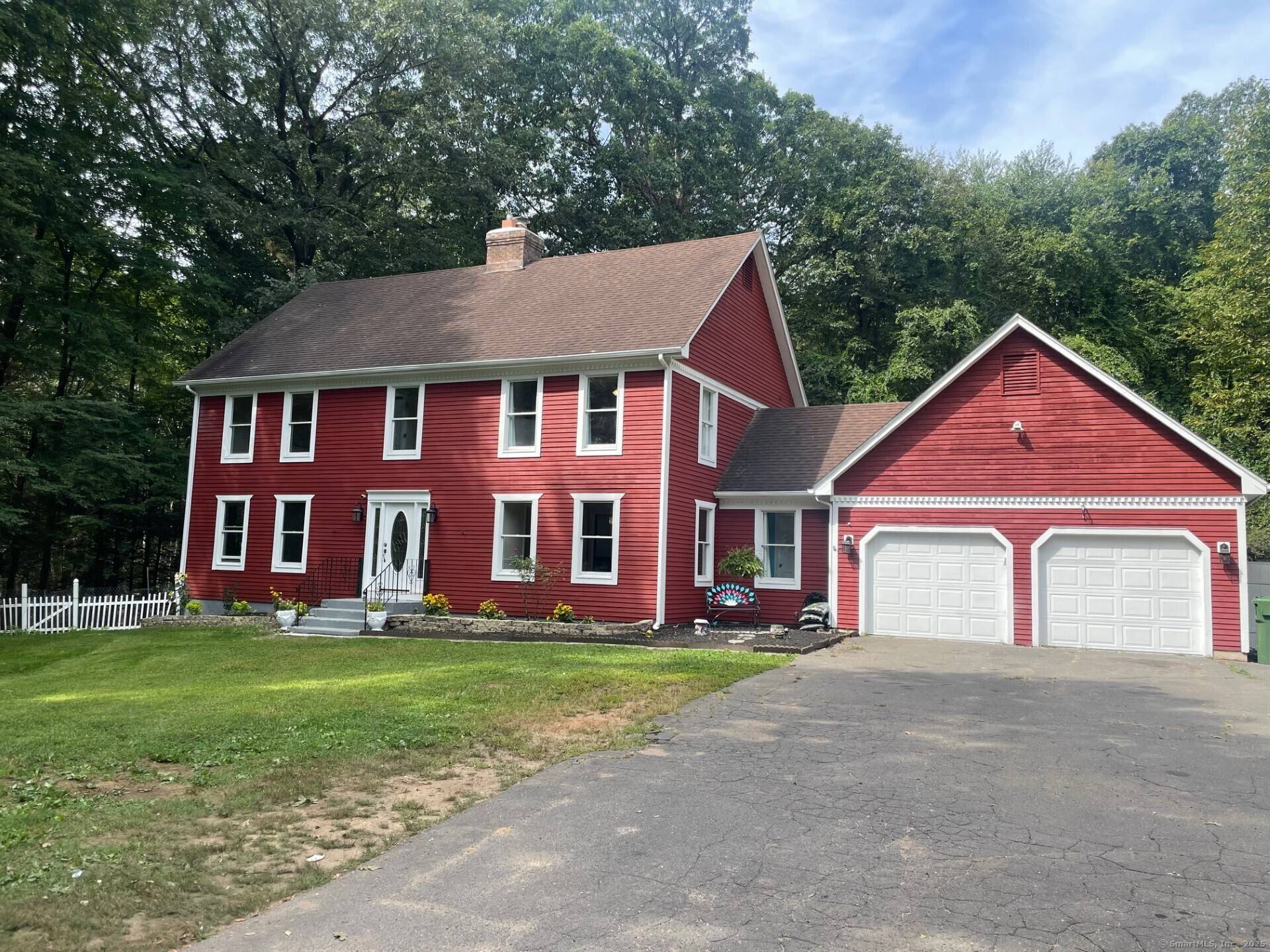 Secluded Country living in Strawberry Hills on 1.