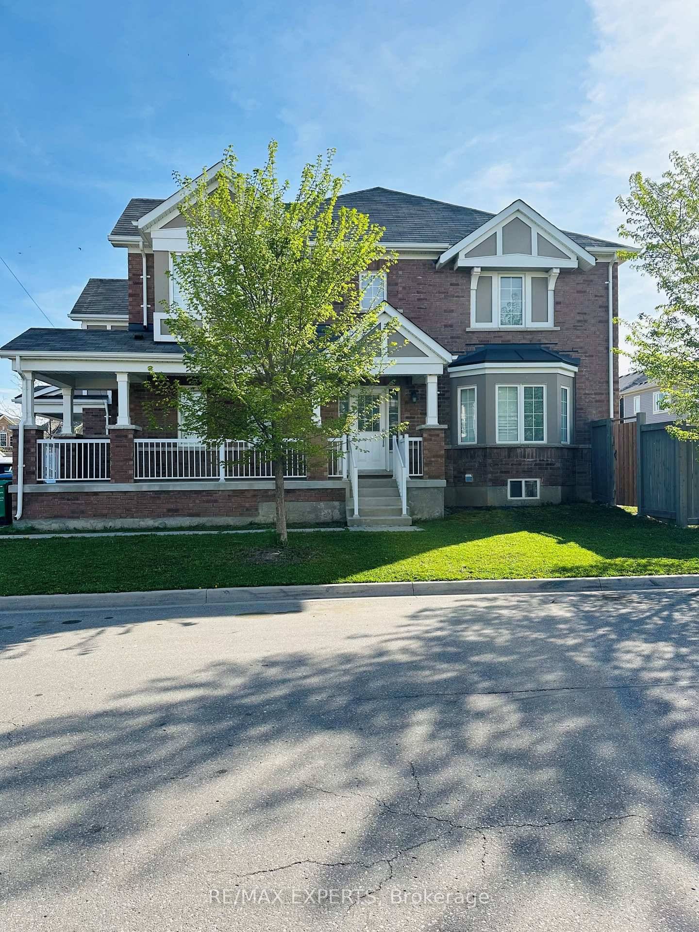 Calling All A Tenants. Bright and spacious corner unit townhouse sitting on a premium lot offering a rare 3 car driveway with NO sidewalk obstruction and a Gorgeous wrap around ...
