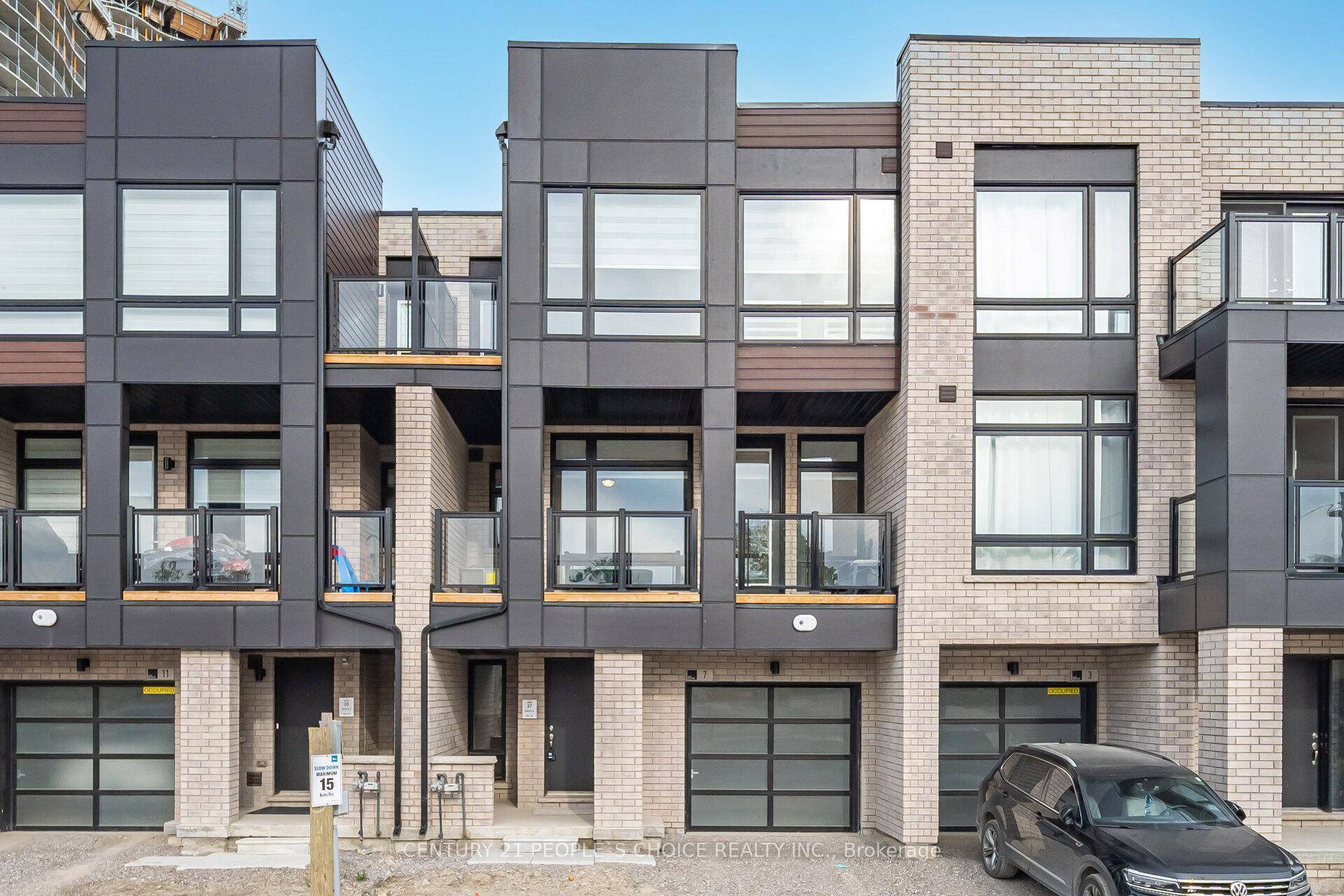 A GREAT LOCATION IN THE PRIME AREA OF ISLINGTON amp ; STEELES FEATURING 3 BEDROOMS, 3 WASHROOMS, TWO PARKING, EXTRA LARGE BALCONY.