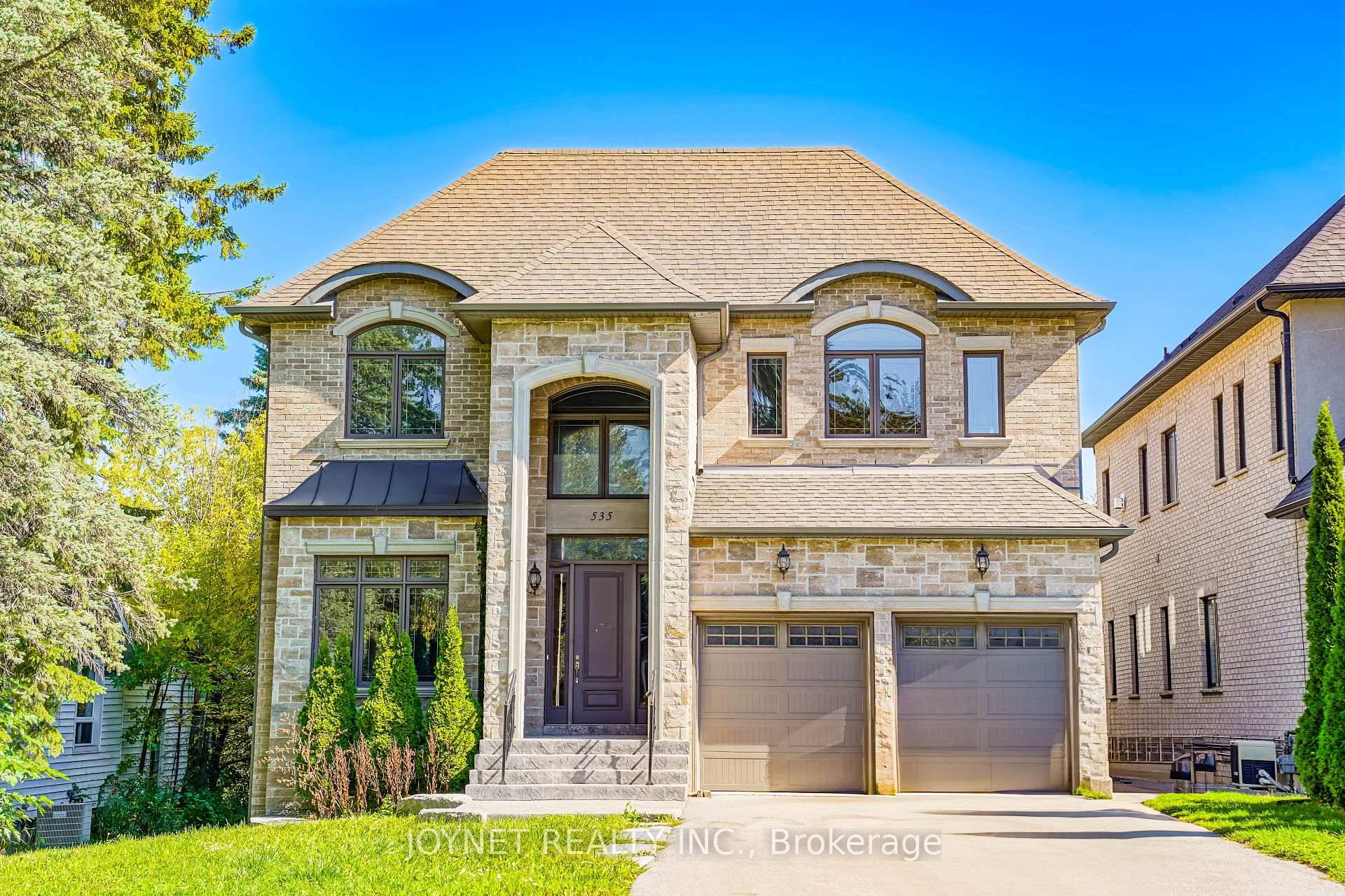 Experience elegance and craftsmanship in this stunning 5 2 bedroom, 7 bath luxury residence offering over 5, 600 sq.