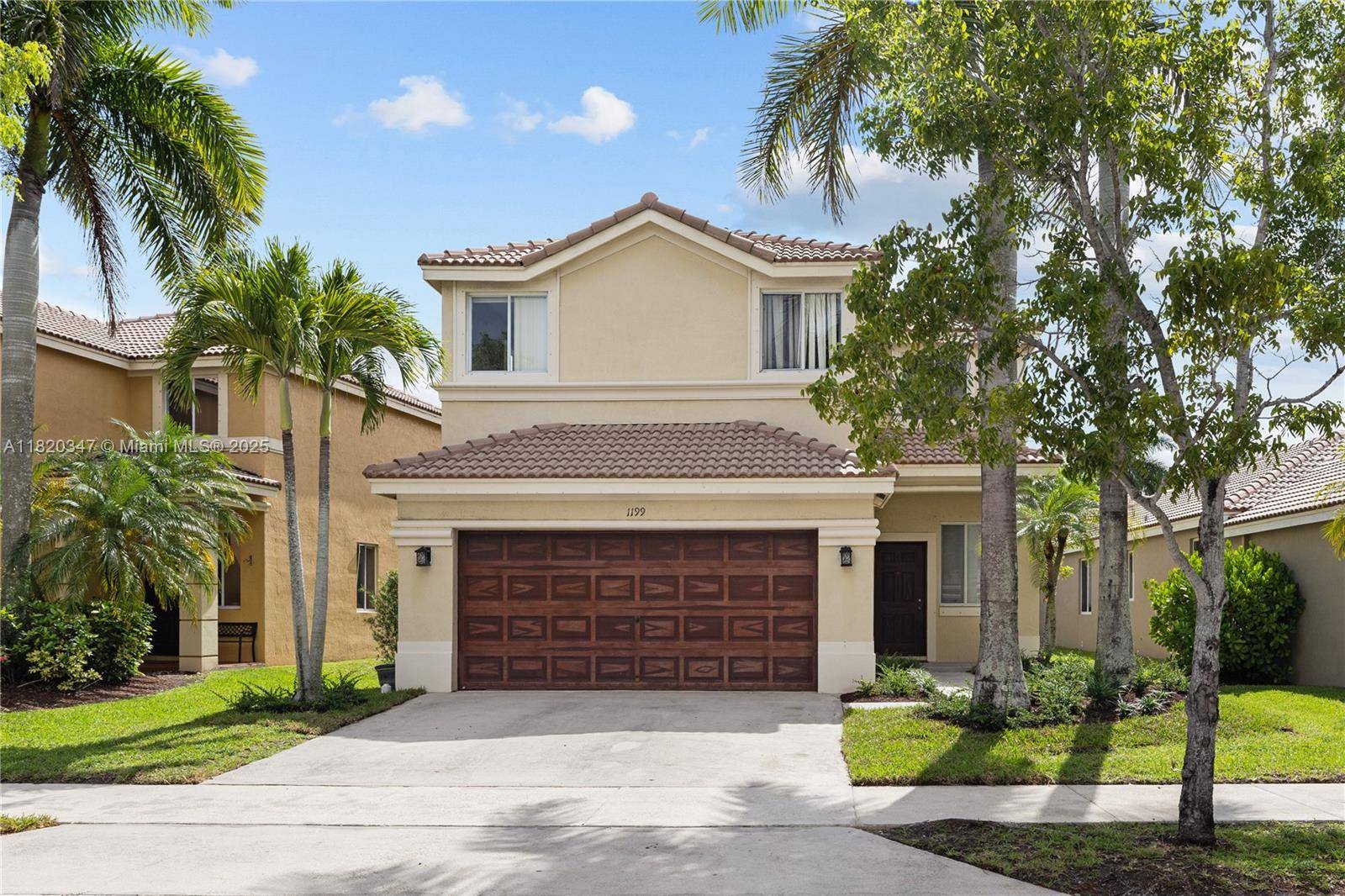 Beautifully maintained 5 bed, 2.