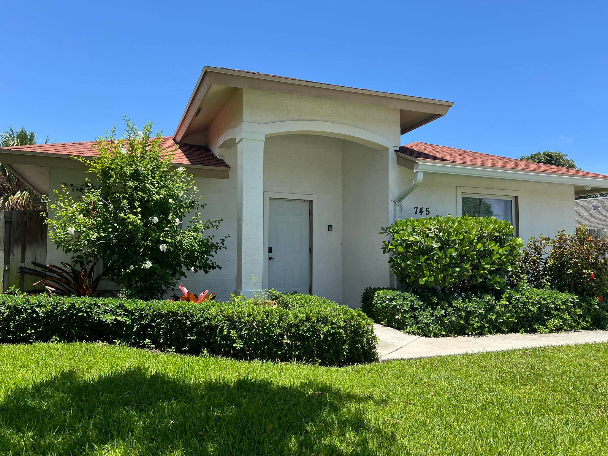 Built in 2018 this beautiful resort style living modern elegant 3 bedroom, 2 bathroom home offers the perfect blend of design, comfort, lifestyle location.