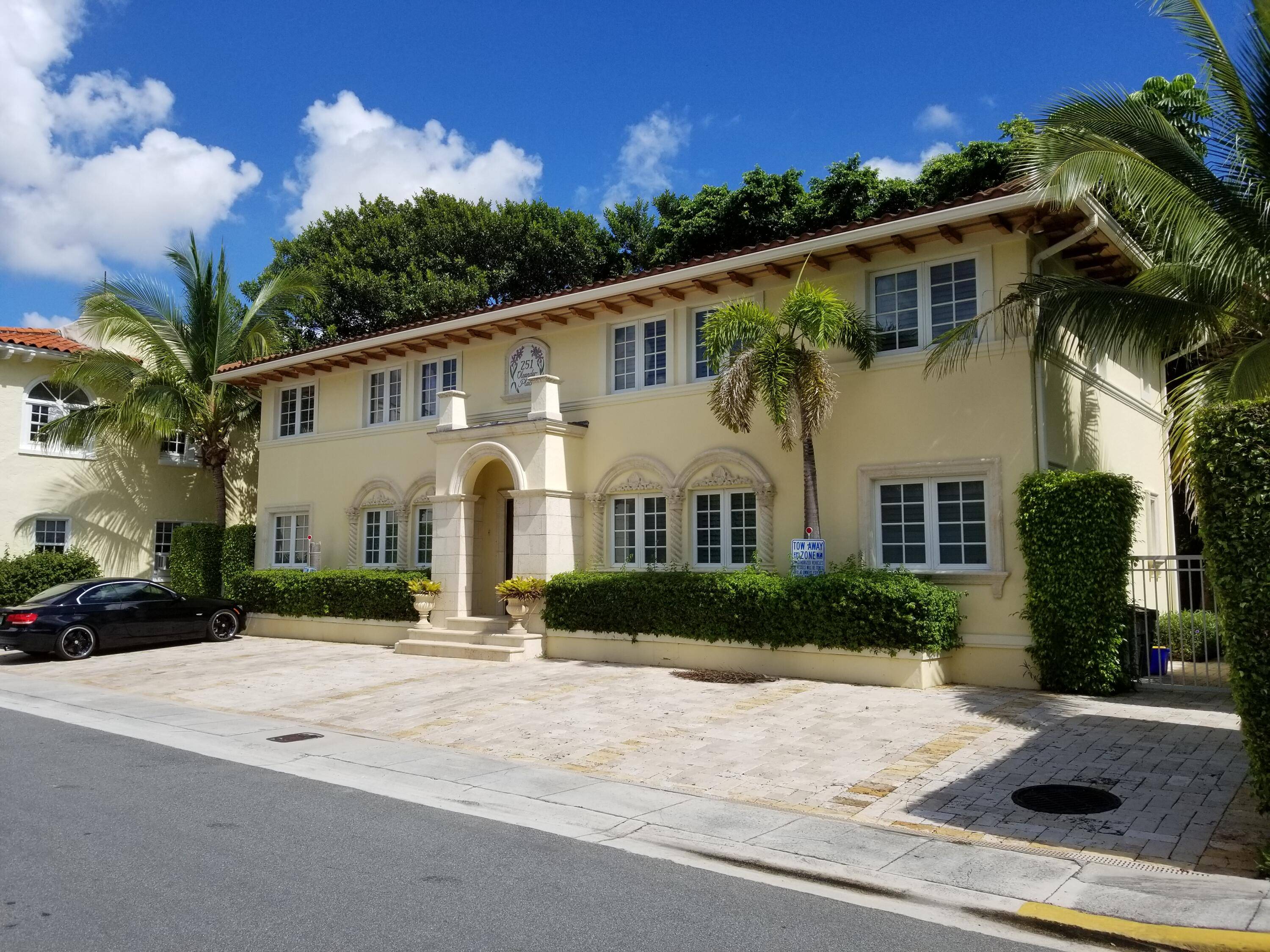 1BR 1. 5BA furnished in town apartment.