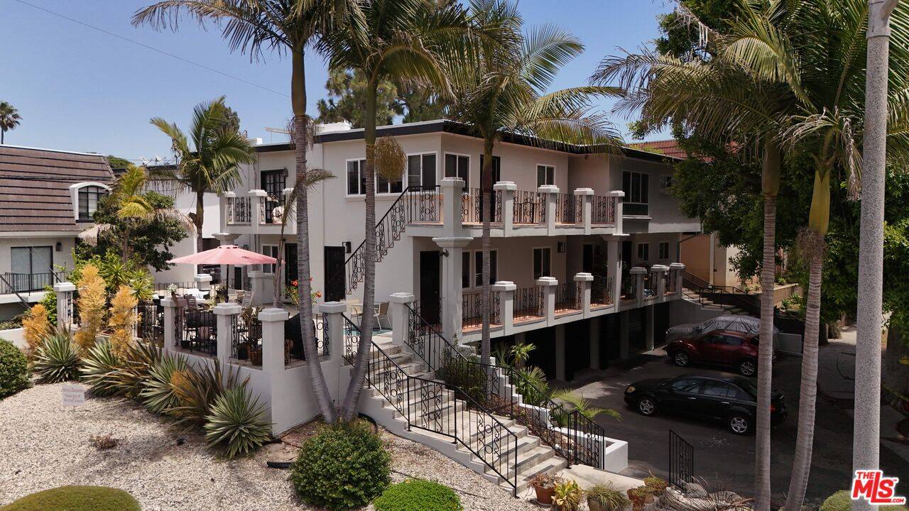 7851 Talbert St 7BR La