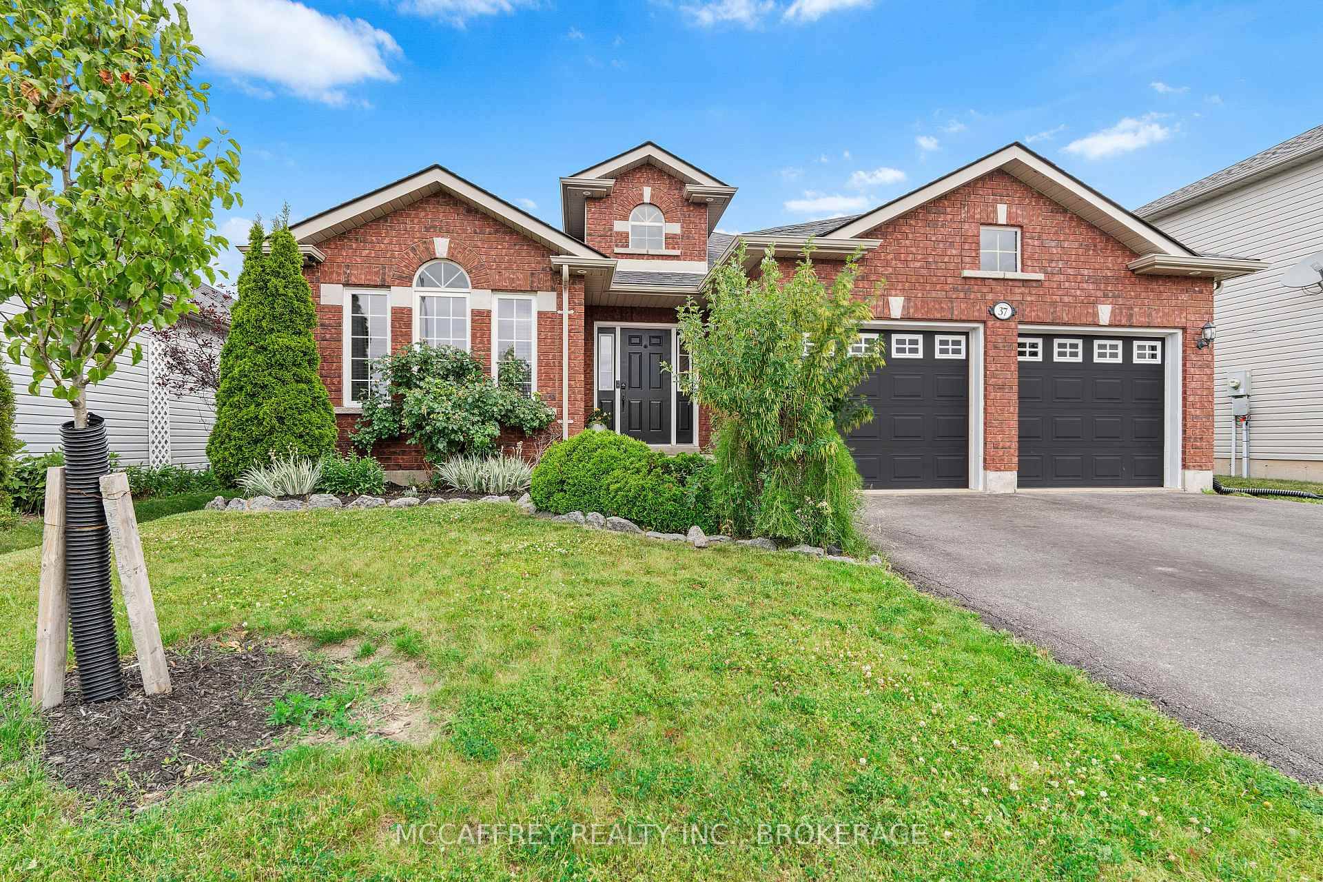 Take a look at this beautiful bungalow nestled in one of Napanees most desirable family focused neighborhoods.