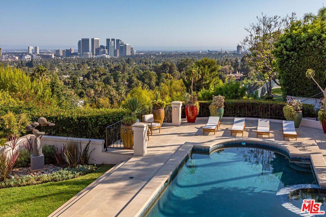 1136   Calle Vista Dr 5BR Beverly Hills Post Office | B.H.P.O. La
