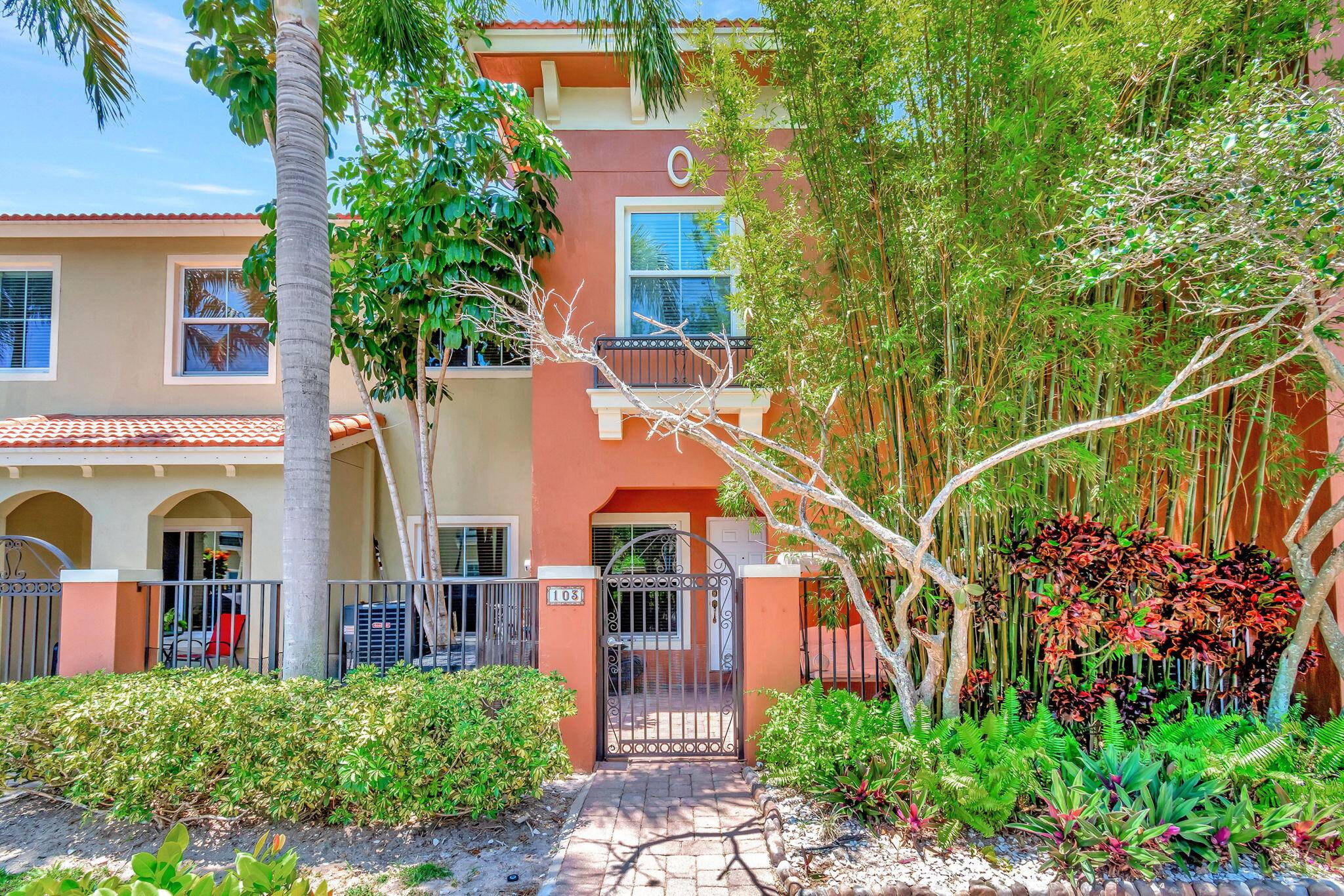 Buy with 3. 5 down'', ''FHA approved property'' and ''rates in the 5 range with my in house lender.